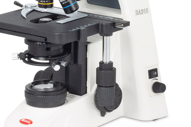 motic顯微鏡開關(guān)按鈕位置一般在哪